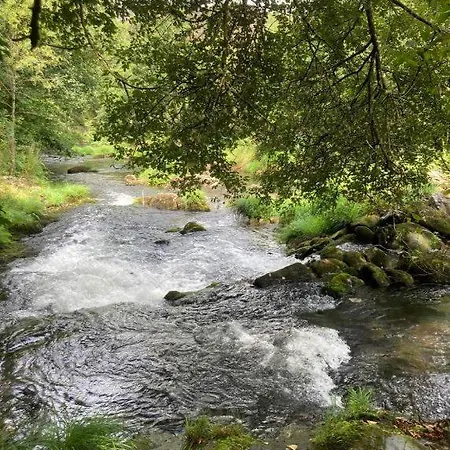 Refugio Do Ribeirinho * Паредиш-ди-Кора