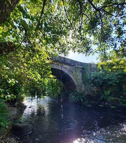 Refugio Do Ribeirinho * Паредиш-ди-Кора
